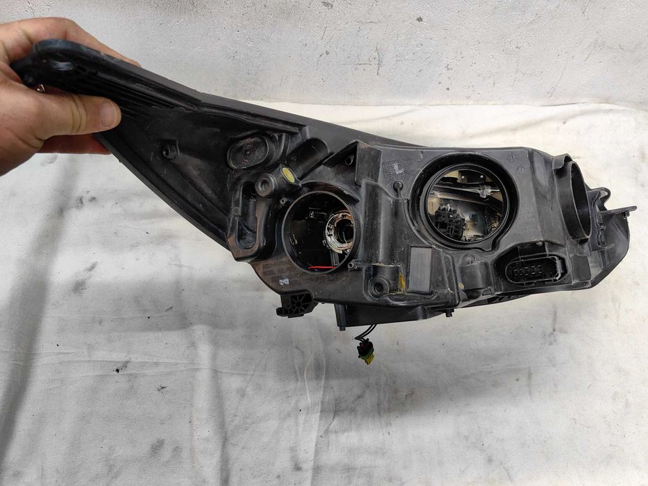 Оригинален фар Форд Фокус  Ford Focus Led Xenon