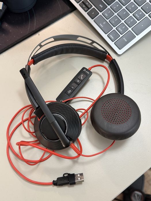 Căști Poly (Plantronics) Blackwire – USB-C, Placă Audio, Husă inclusă