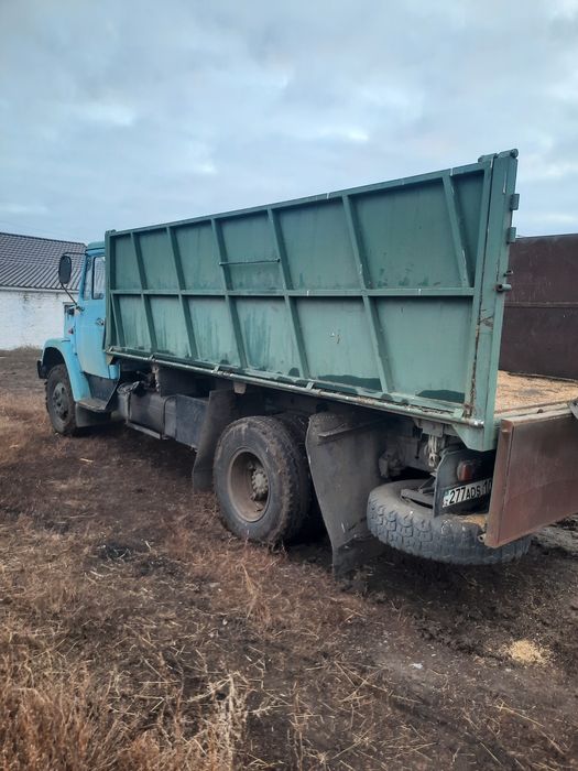 Продам зил самосвал.