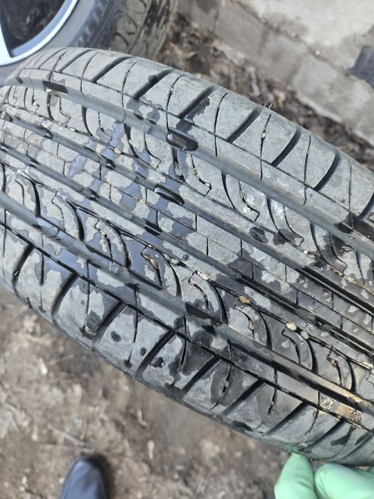 Продам летние шины с дисками