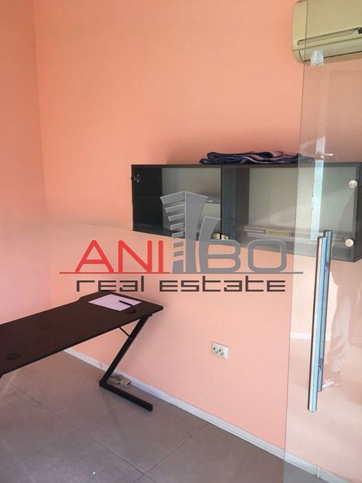 Дава се под наем Магазин в Варна, Гръцка махала - 20 кв.м за 306 € - Снимка #7