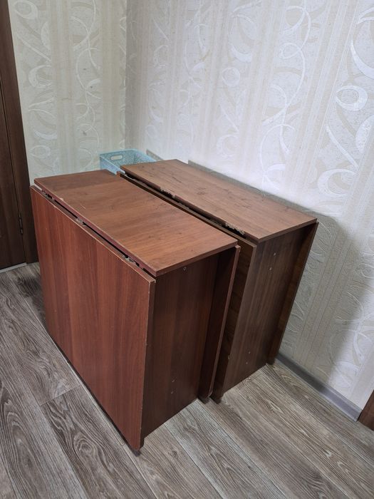 Продам стол-книжку