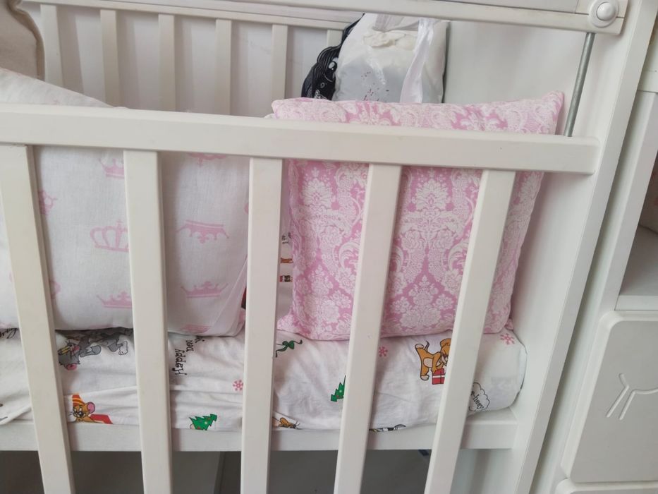 Манеж      кровать