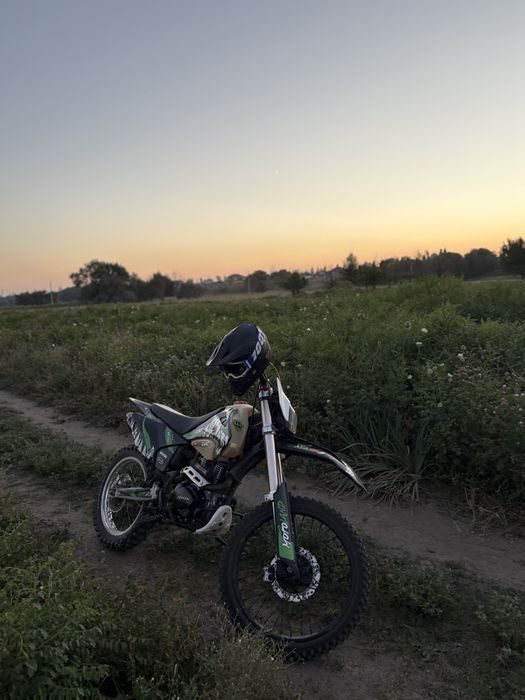 Продам эндуро 300 куб