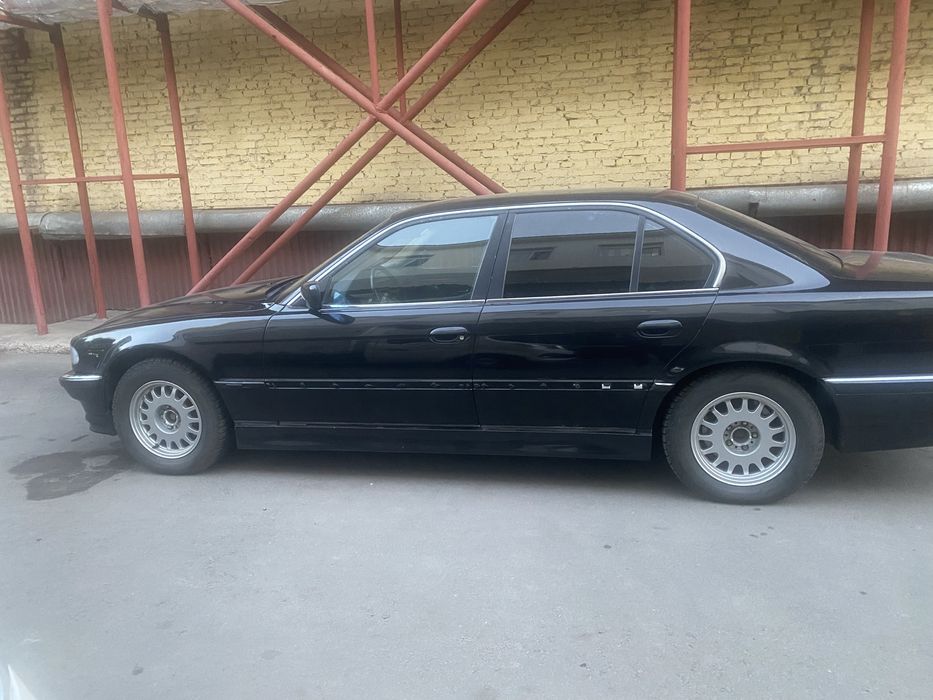 Продам диски бмв е38