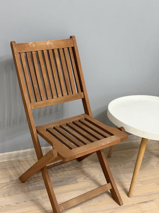 Продам набор 2 стула со столиком