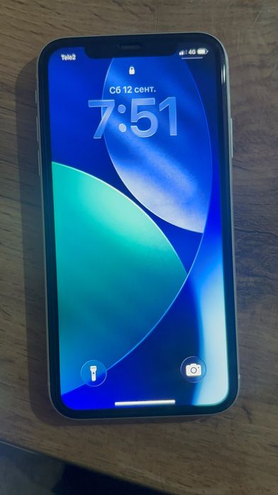 iPhone 11  хароший
