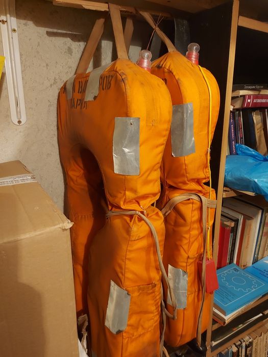 Спасителни ризи !