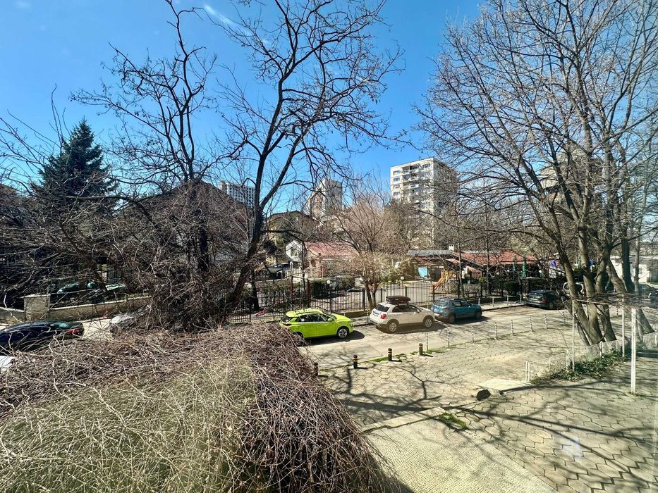 Дава се под наем Тристаен апартамент в София, Лозенец - 60 кв.м за 698.19 € - Снимка #11
