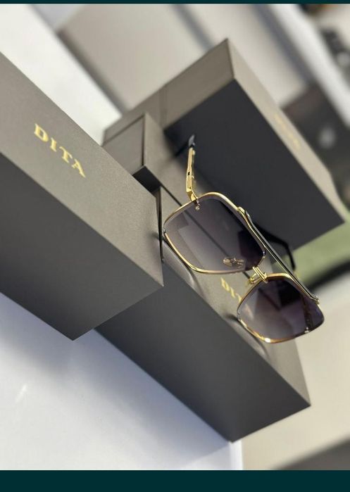 Ochelari de soare noi