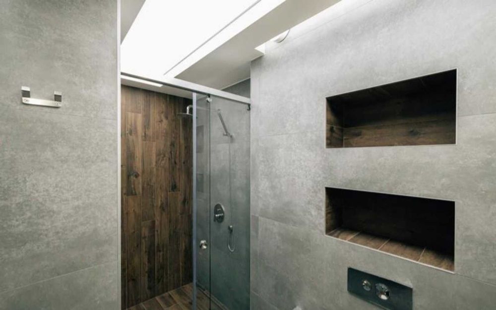 Продава се Двустаен апартамент в София, Център - 135 кв.м за 453 €/кв.м - Снимка #1