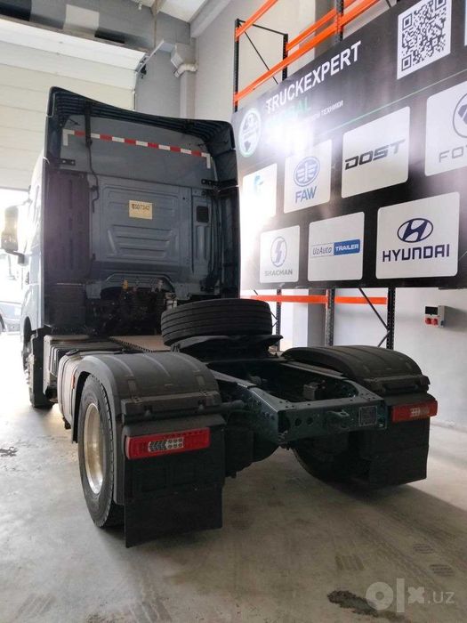 Седельный тягач HONGYAN GENLYON 4×2 (IVECO Cursor 520 л.с.) Новый