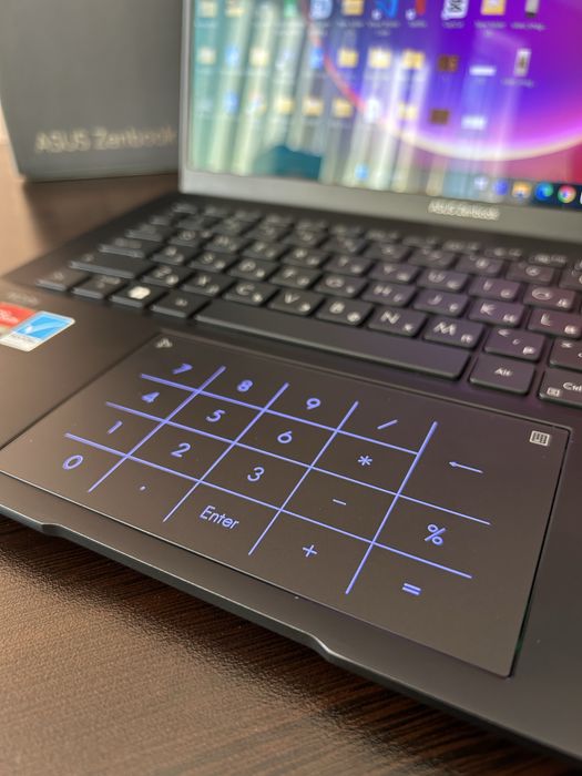 Лаптоп Asus Zenbook OLED