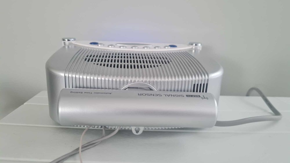 радио часовник Sangean RCR-22