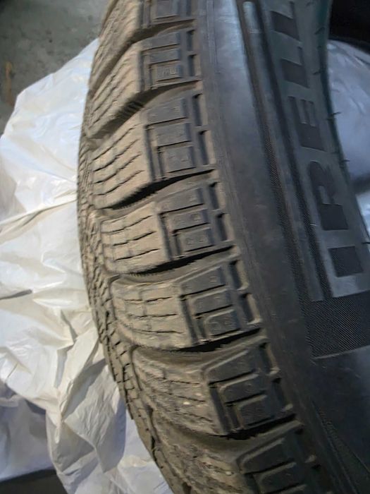 Продам шины pirelli ice zero f
