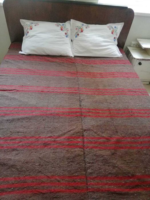 Покривка за спалня ръчно тъкана, вълнена, РЕТРО