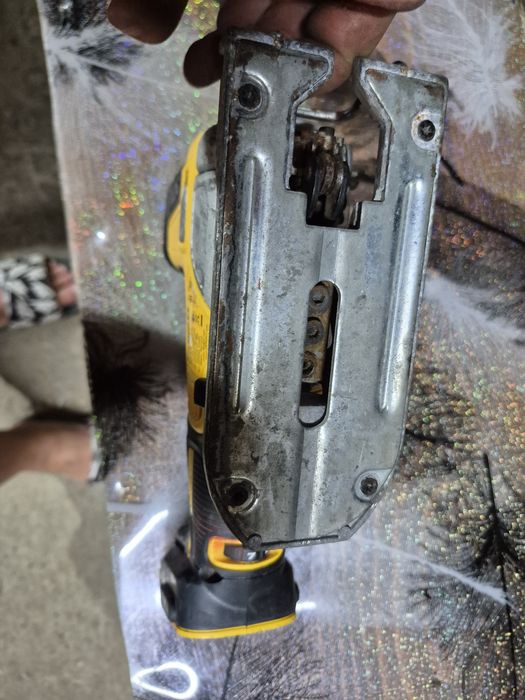 Soricel pendular Dewalt DCS 335 18V