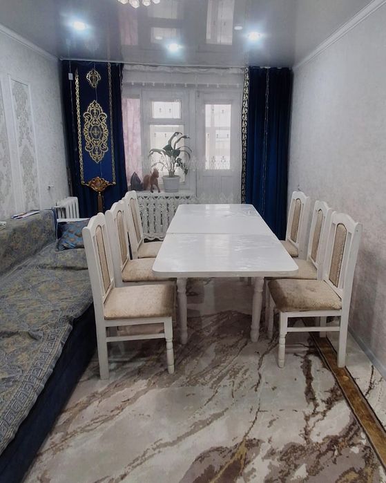 Стол стулья придется