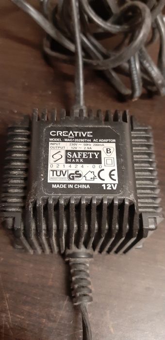 Alimentatoare originale Sharp si Grundig, Creative,Sony.