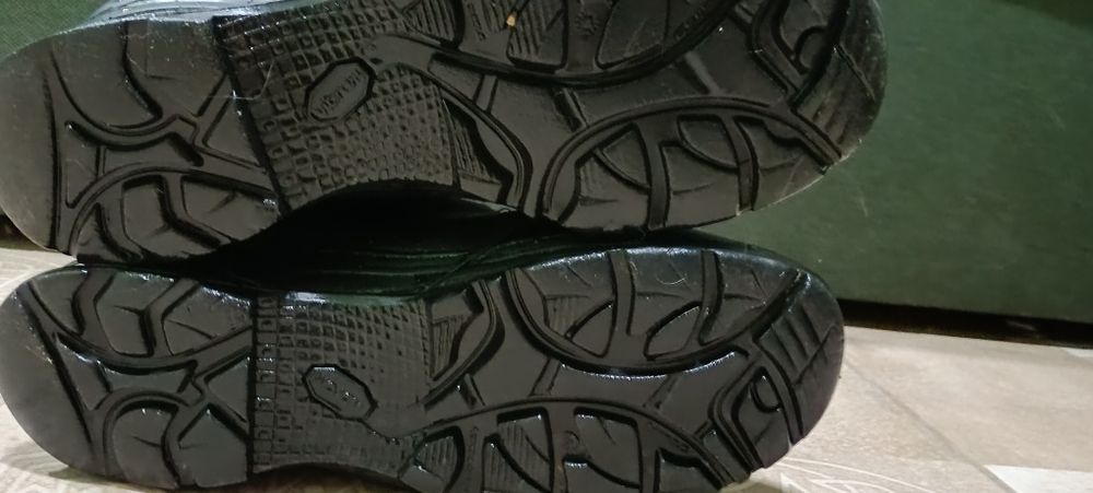 Зимни тактически кубинки боти haix commander gtx 45 29.0 см
Тактически