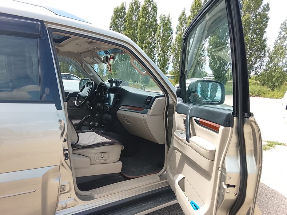 Продам Pajero 4 2007 года Срочна