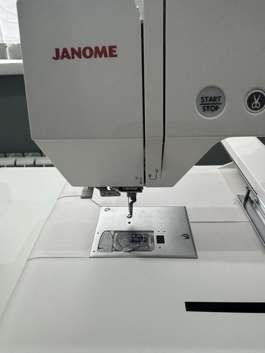 Вышивальная машина Janome Memory Craft Е-550