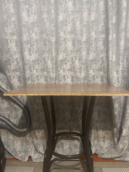 Продам стол очень качественный