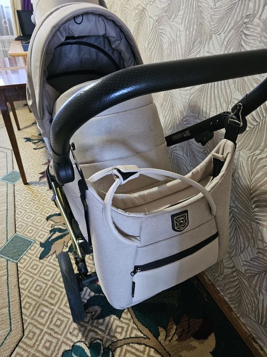 Продам коляску 2 в 1