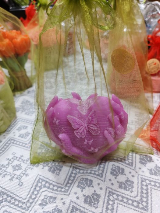 Vând martisoare ceara parfumata