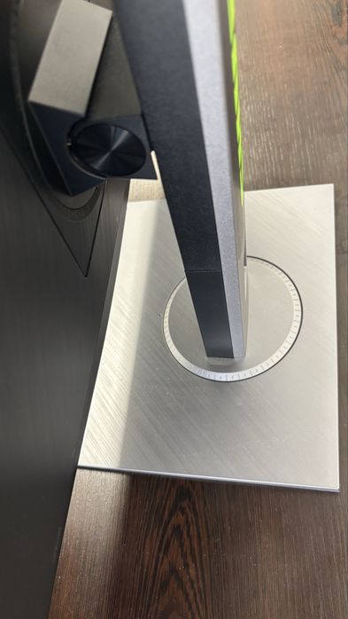 В гаранция Asus  ProArt PA278QV 27 инча IPS