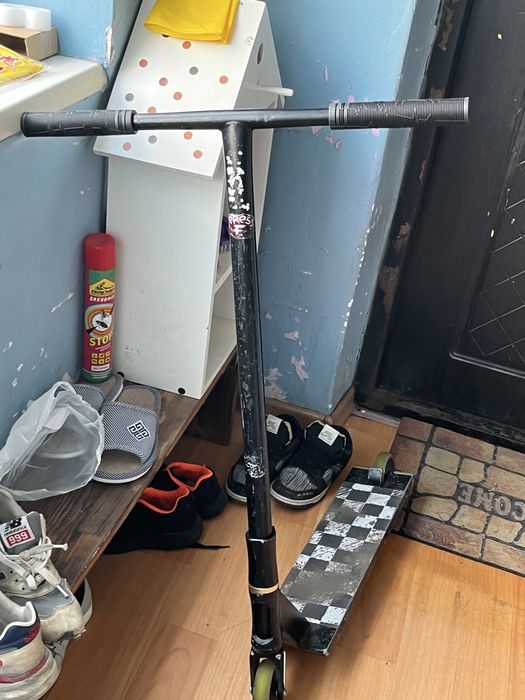 Продам самокат Limit fortress V1