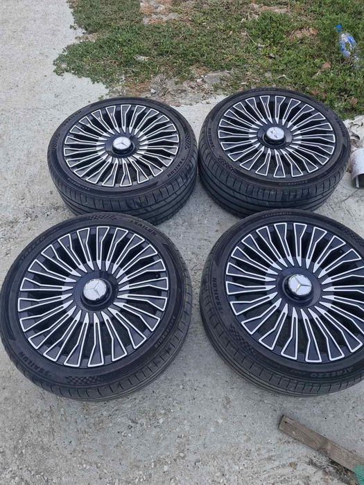 Гуми с джанти за Мерцедес E550