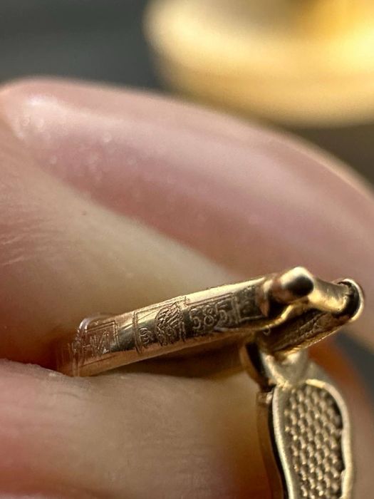 Золото 585  Кулон Масса: 1,1