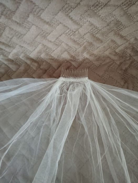 Платье свадебнле в комплекте