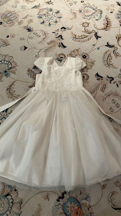 Белое нарядное платье для девочки 9-11 лет
