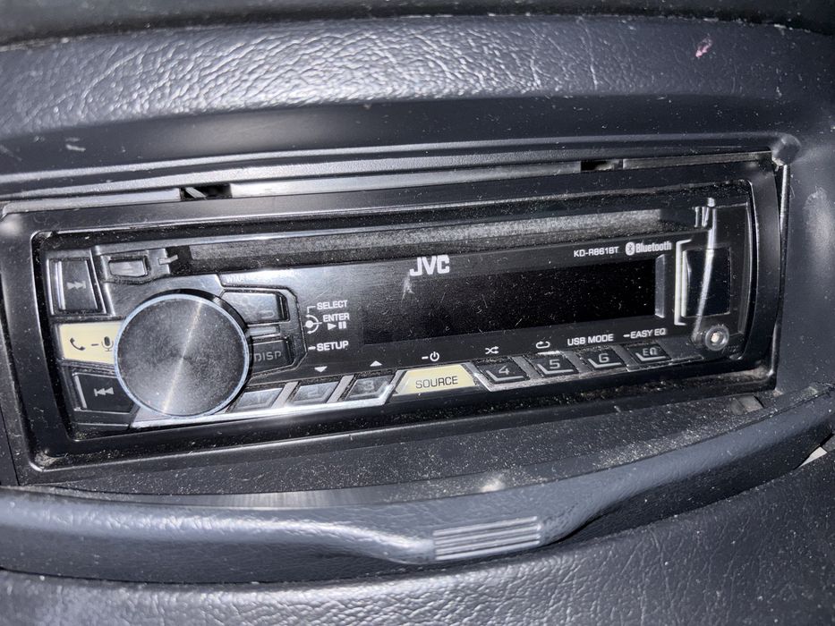 Vand casetofon JVC KD-R861BT