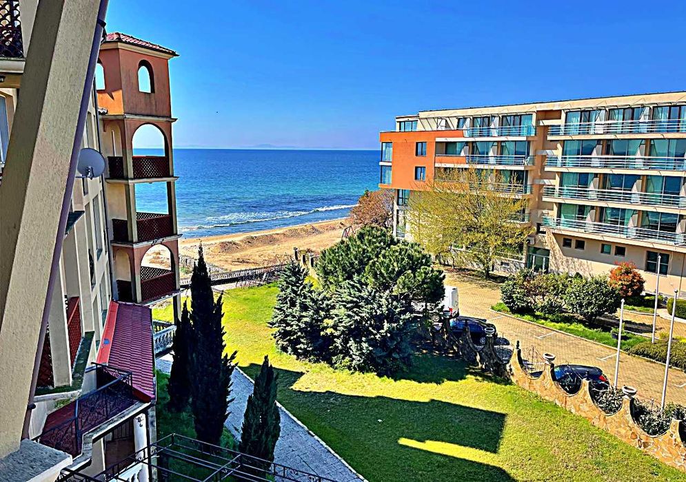 Продава се Двустаен апартамент в к.к. Елените - 71 кв.м за 1099 €/кв.м - Снимка #13