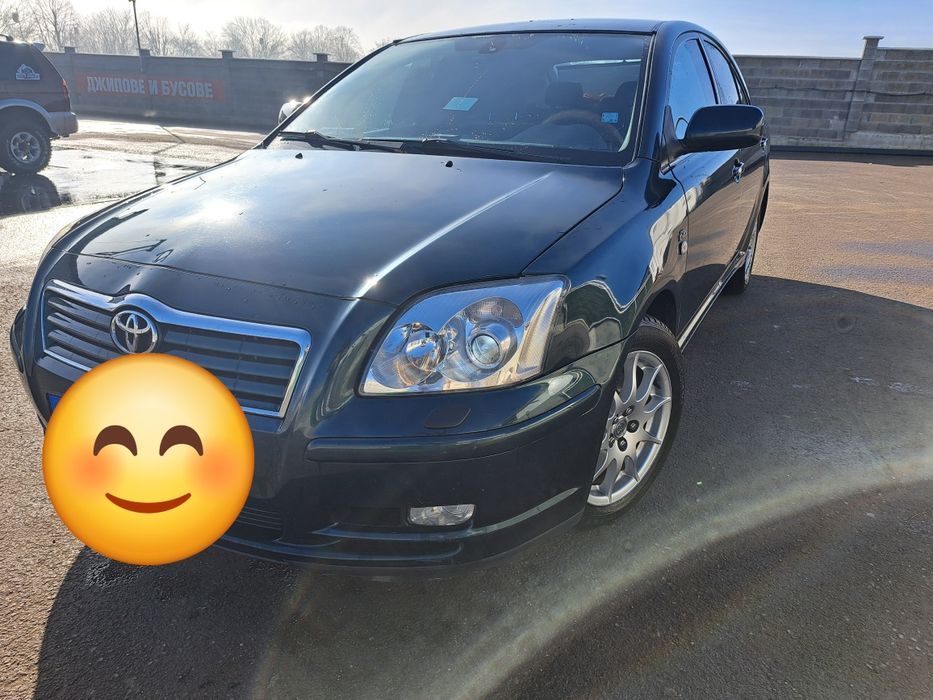 Продавам тойота авенсис т25 2004 г.2.0 дизел