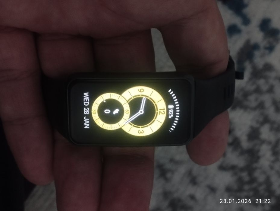 HUAWEI Band 6 satiladi