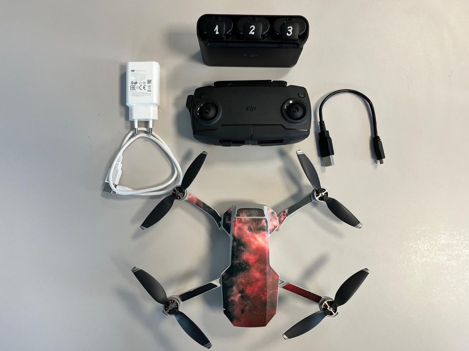 Dronă DJI Mavic Mini Fly More Combo