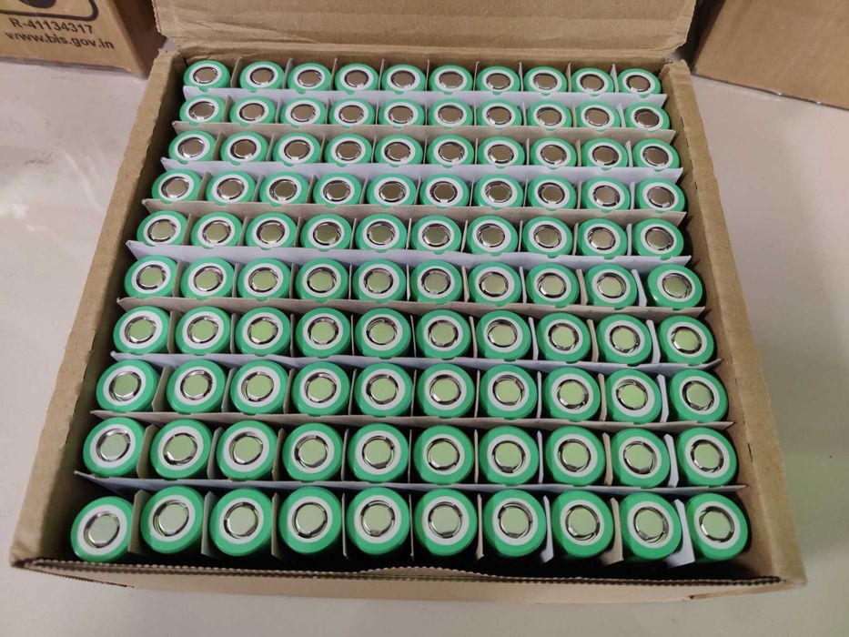 Celule Li-Ion SAMSUNG INR18650 25R, 2500mAh high discharge 20A