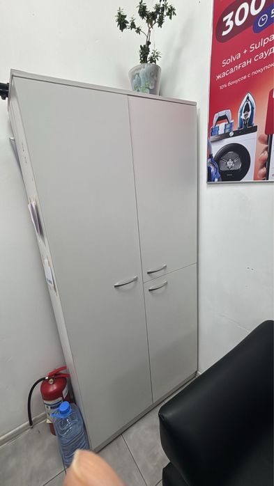Продам офисную мебель