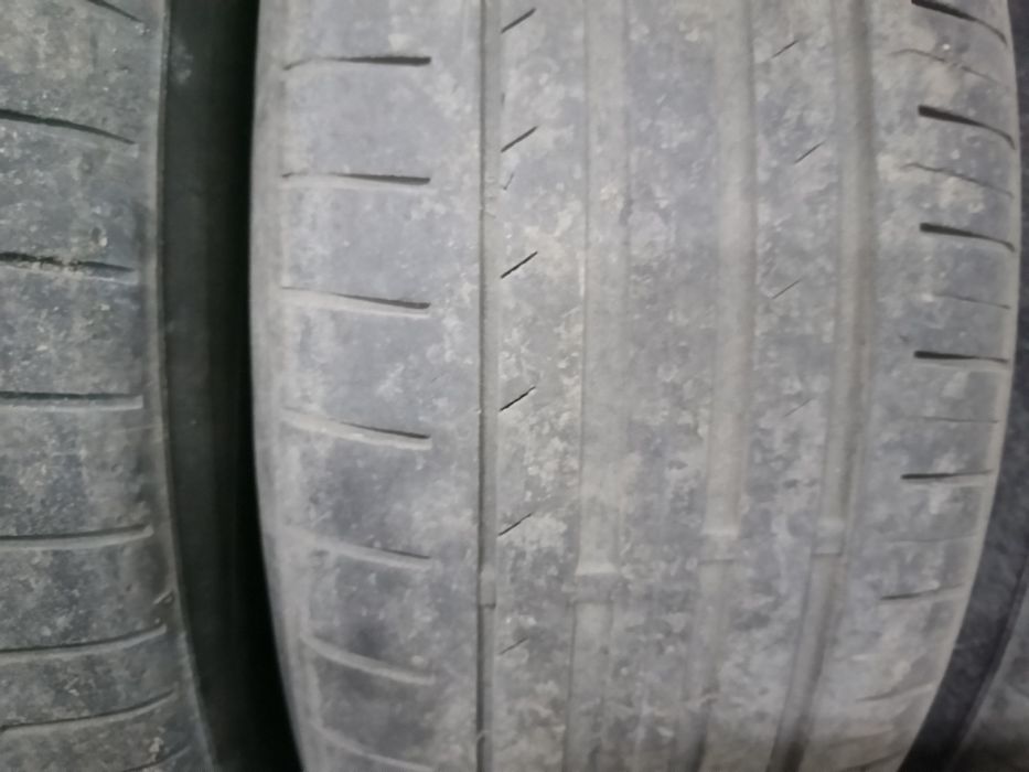 Продам резину 235/65/17