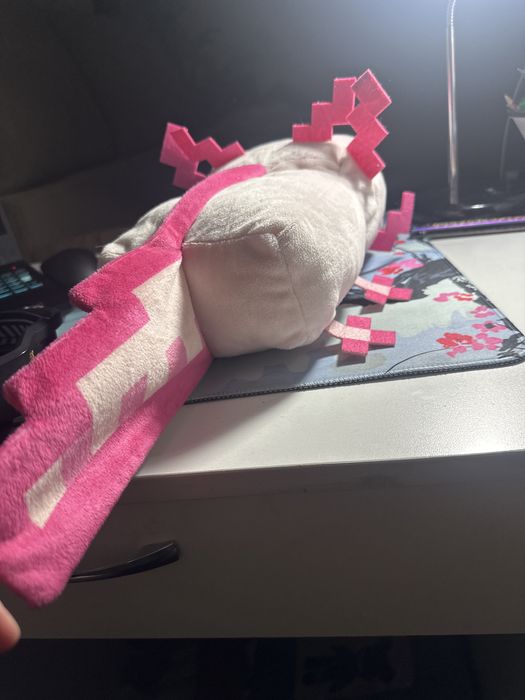 игрушка аксалоталь