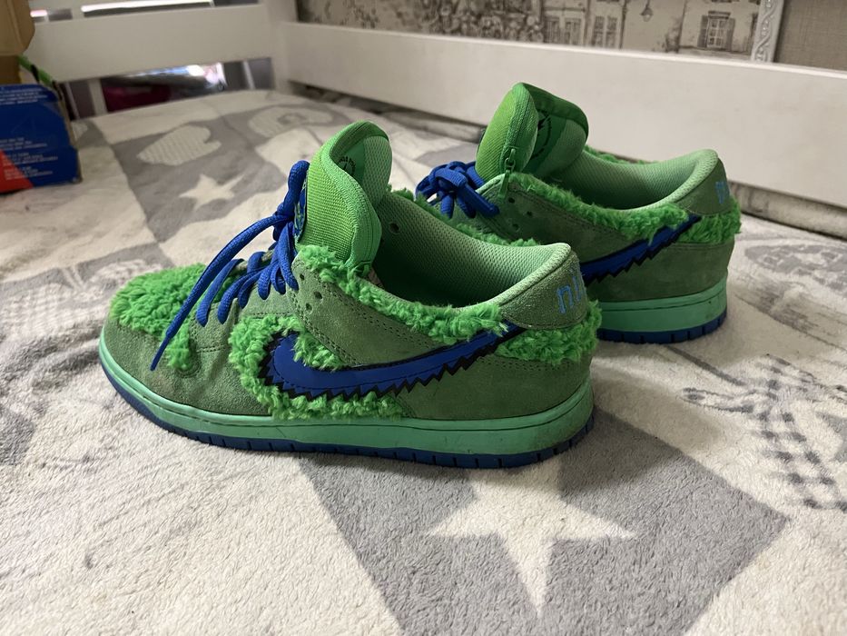 Продам кроссовки Nike sb (мишки)