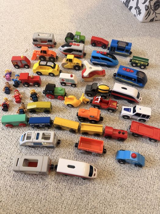 Seuri șine din lemn (peste 150 piese) – mix piese