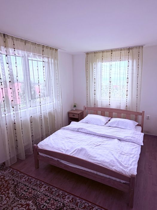 Inchiriez cabana cu piscina incalzita