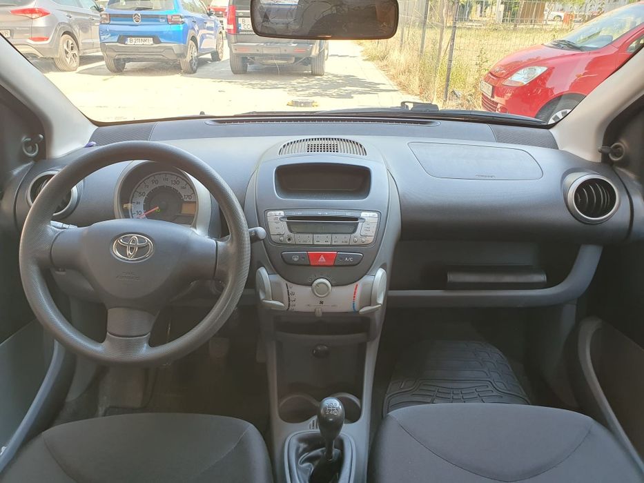 Ocazie Toyota Aygo 4 uși an 2009 benzina 1.0 în stare foarte bună km reali