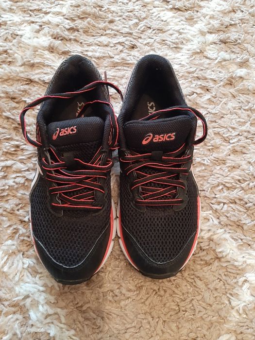 Оригинални маратонки