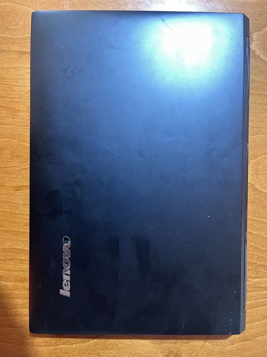 Lenovo B50-70 – работещ лаптоп, малко дефекти (липсващи клавиши)